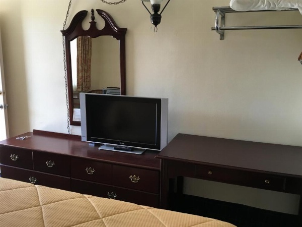 Red Carpet Inn - Gettysburg image 21